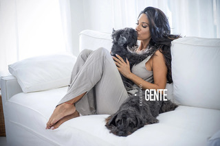 Silvina Escudero feet photo thumbnail