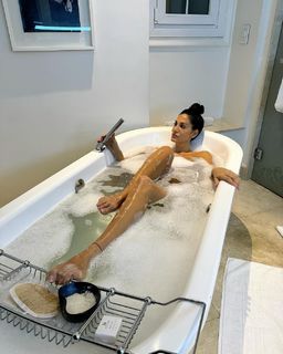 Silvina Escudero feet photo thumbnail