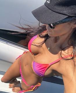 Silvina Escudero feet photo thumbnail