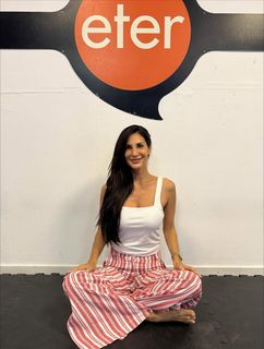 Silvina Escudero feet photo thumbnail