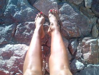 Silvina Escudero feet photo thumbnail
