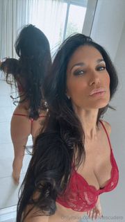 Silvina Escudero feet photo 1