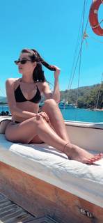 Simay Barlas feet photo thumbnail