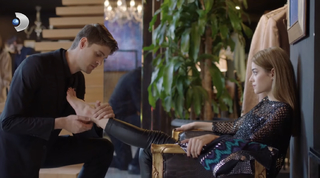 Simay Barlas feet photo thumbnail