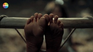 Simay Barlas feet photo thumbnail