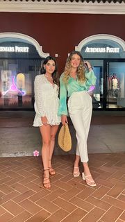 Simay Barlas feet photo thumbnail