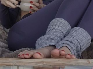 Simay Barlas feet photo 3