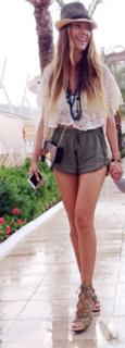 Simge Tertemiz feet photo 6