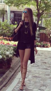 Simge Tertemiz feet photo 2