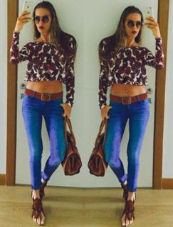 Simge Tertemiz feet photo 1