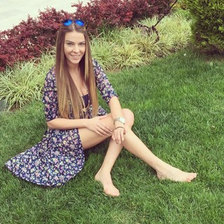 Simge Tertemiz feet photo 6