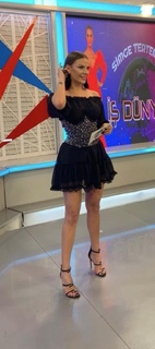 Simge Tertemiz feet photo 14
