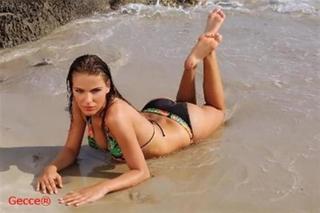 Simge Tertemiz feet photo 10