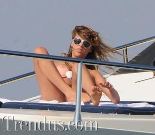 Simge Tertemiz feet photo 8