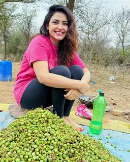 Simi Chahal feet photo 6