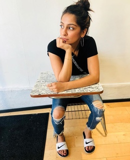 Simmi Singh feet photo 16