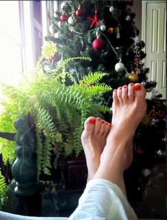 Simmone Mackinnon feet photo 1