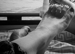 Simmone Mackinnon feet photo 6