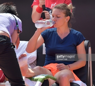 Simona Halep feet photo thumbnail