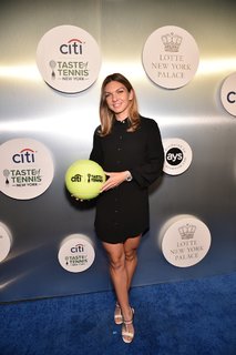 Simona Halep feet photo thumbnail