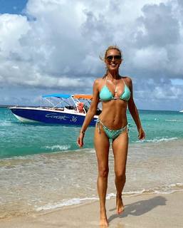 Simona Krainová feet photo 9