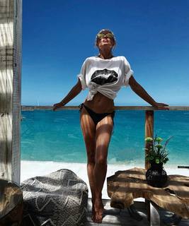 Simona Krainová feet photo 12