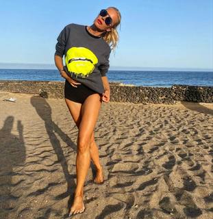 Simona Krainová feet photo 10