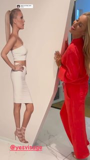 Simona Krainová feet photo 9