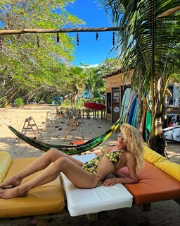 Simona Krainová feet photo 3
