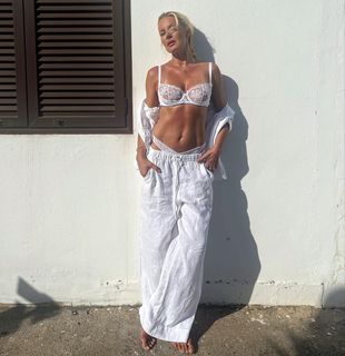 Simona Krainová feet photo 9