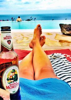 Simona Molinari feet photo 9
