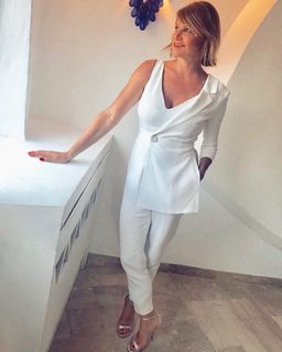 Simona Ventura feet photo thumbnail