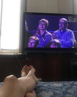 Simona Ventura feet photo thumbnail
