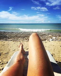 Simona Ventura feet photo thumbnail