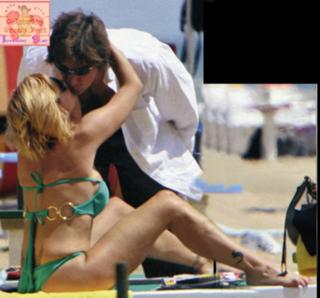 Simona Ventura feet photo thumbnail