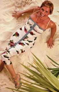 Simona Ventura feet photo thumbnail