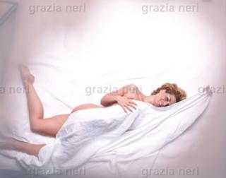 Simona Ventura feet photo thumbnail
