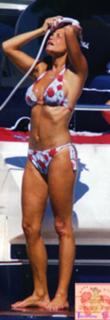 Simona Ventura feet photo thumbnail