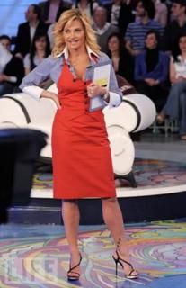 Simona Ventura feet photo thumbnail