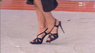 Simona Ventura feet photo thumbnail