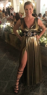 Simona Ventura feet photo thumbnail