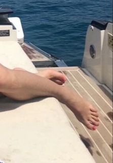 Simona Ventura feet photo thumbnail