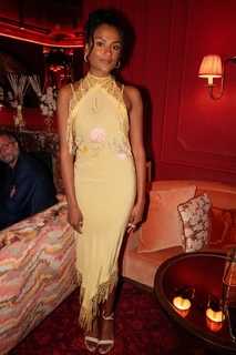 Simone Ashley feet photo thumbnail