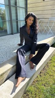 Simone Ashley feet photo thumbnail