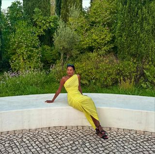 Simone Ashley feet photo thumbnail