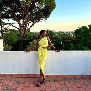 Simone Ashley feet photo thumbnail
