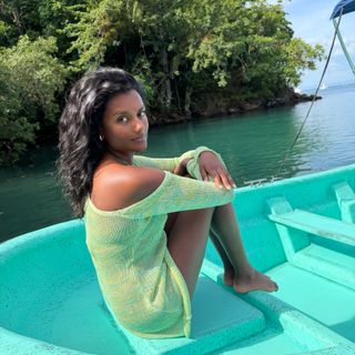 Simone Ashley feet photo 8