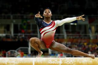 Simone Biles feet photo thumbnail