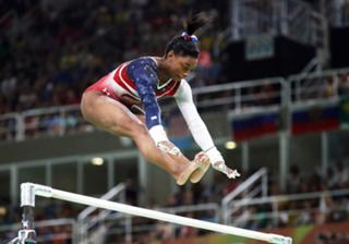 Simone Biles feet photo thumbnail