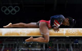 Simone Biles feet photo thumbnail